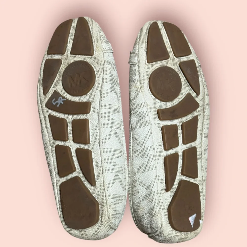 MICHAEL KORS Fulton Studded Logo Moccasin Women's Size 7.5M Vanilla